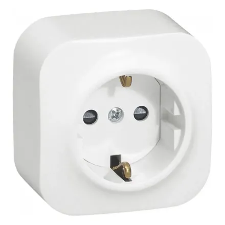 Розетка с зк Legrand Forix 16A 250В IP20 накладная белый